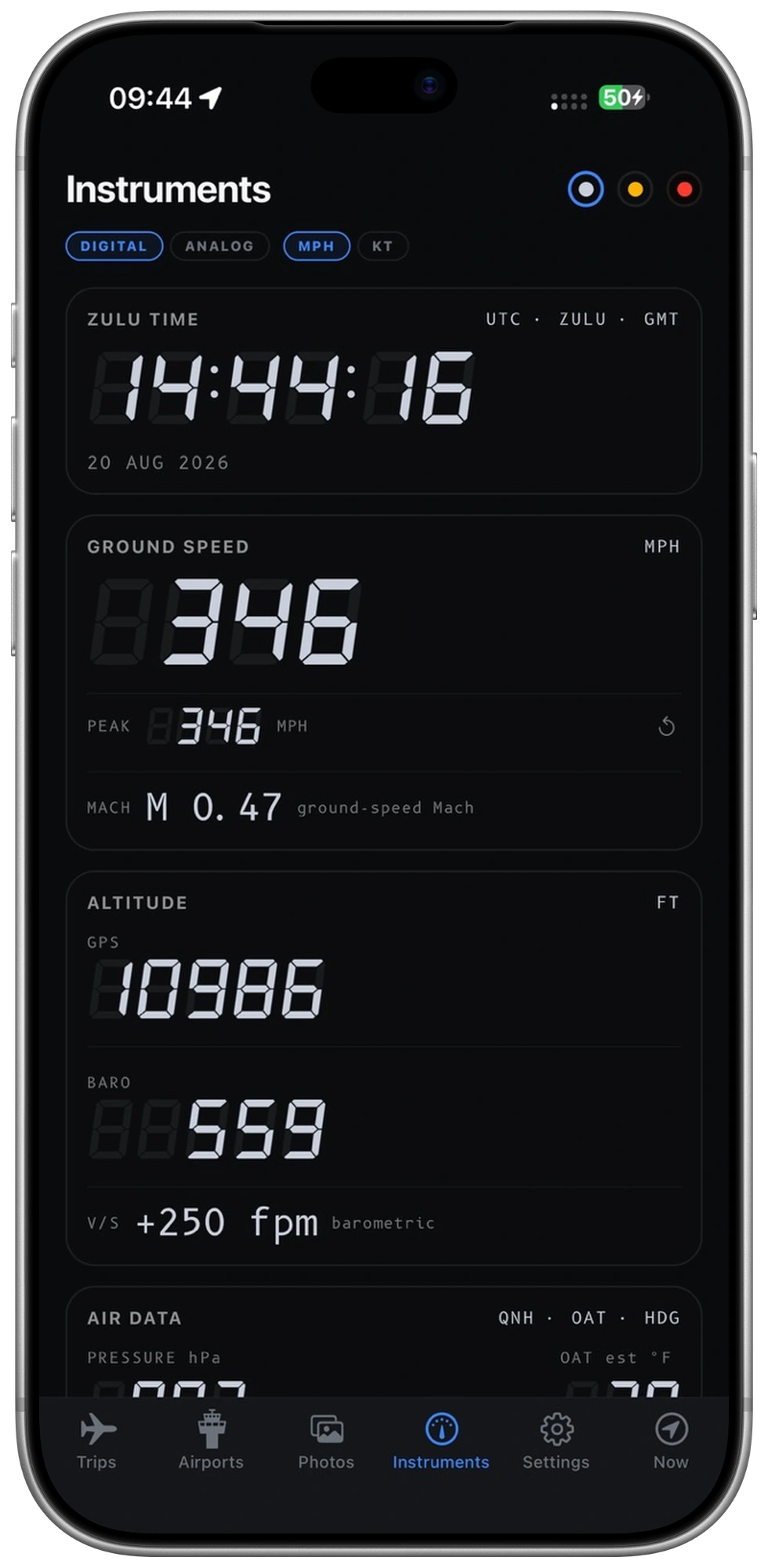 Instruments in white: Zulu time, ground speed, and altitude. Captured example using the phone’s sensors.