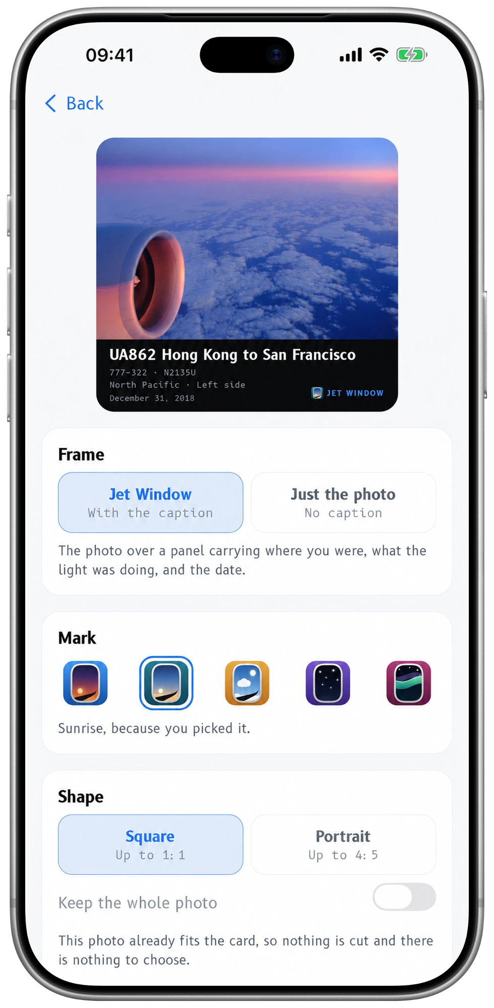 Photo-mode example with added flight details: UA862, HKG to SFO, Boeing 777-322, N2135U, North Pacific, left side. Frame, mark and shape controls in day mode.
