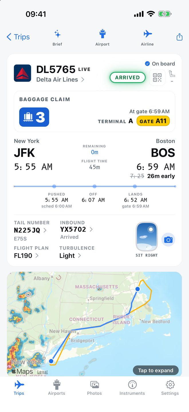 The flight screen after DL5765 lands at Boston: baggage belt 3 leads the screen.